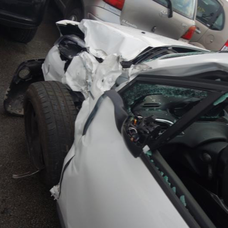 Ceinture arriere gauche PEUGEOT 2008 1 Photo n°8