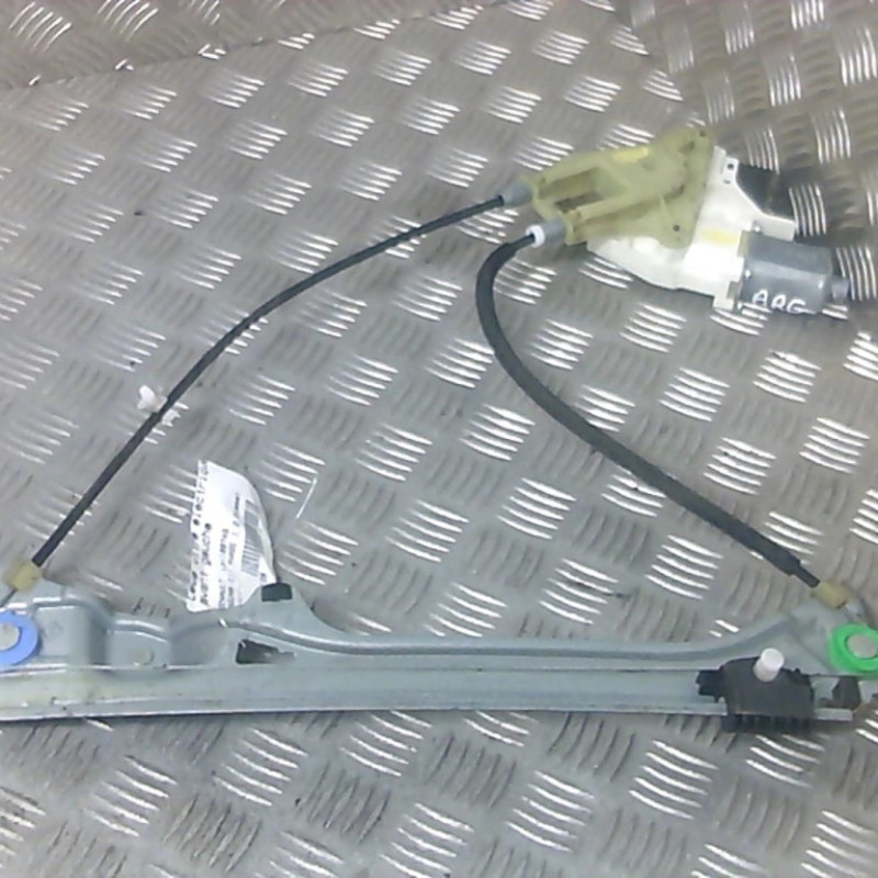 Leve vitre electrique avant gauche RENAULT LAGUNA 3 Photo n°1