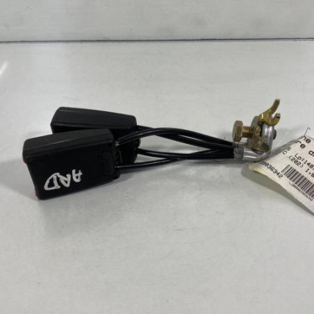 Attache ceinture arriere droit MERCEDES CLASSE C 202