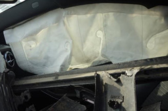 Bloc ABS (freins anti-blocage) MERCEDES CLASSE A 176