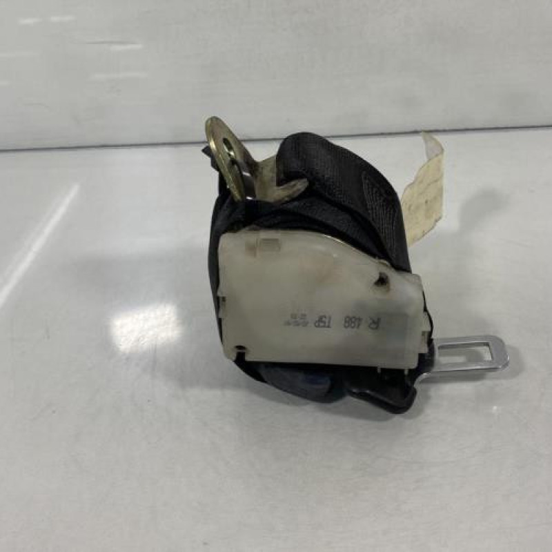 Ceinture arriere droit OPEL CORSA B Photo n°3