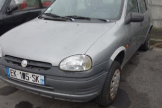 Ceinture arriere gauche OPEL CORSA B