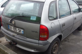 Ceinture arriere gauche OPEL CORSA B
