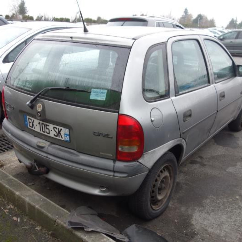 Ceinture arriere gauche OPEL CORSA B Photo n°6