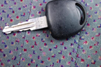 Ceinture arriere gauche OPEL CORSA B