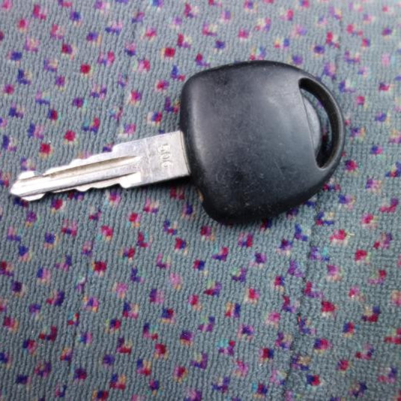 Ceinture arriere gauche OPEL CORSA B Photo n°11