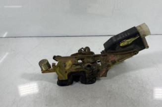 Serrure arriere gauche OPEL CORSA B