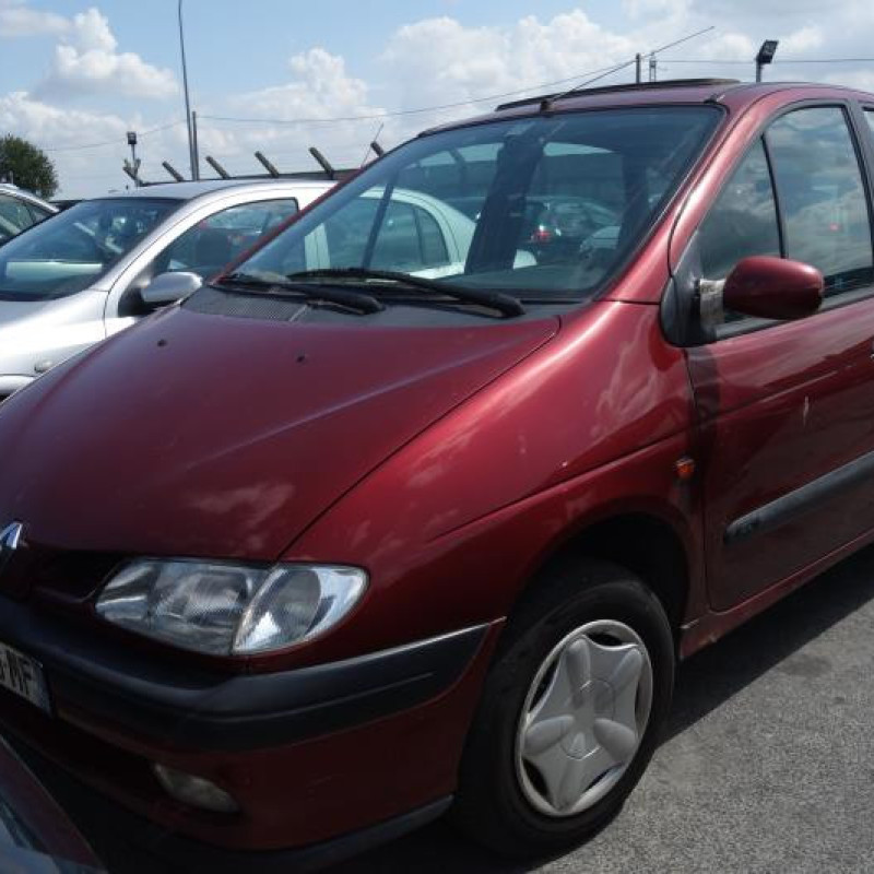 Ceinture arriere gauche RENAULT SCENIC 1 Photo n°4