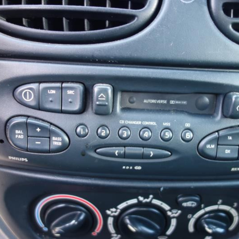 Ceinture arriere gauche RENAULT SCENIC 1 Photo n°10