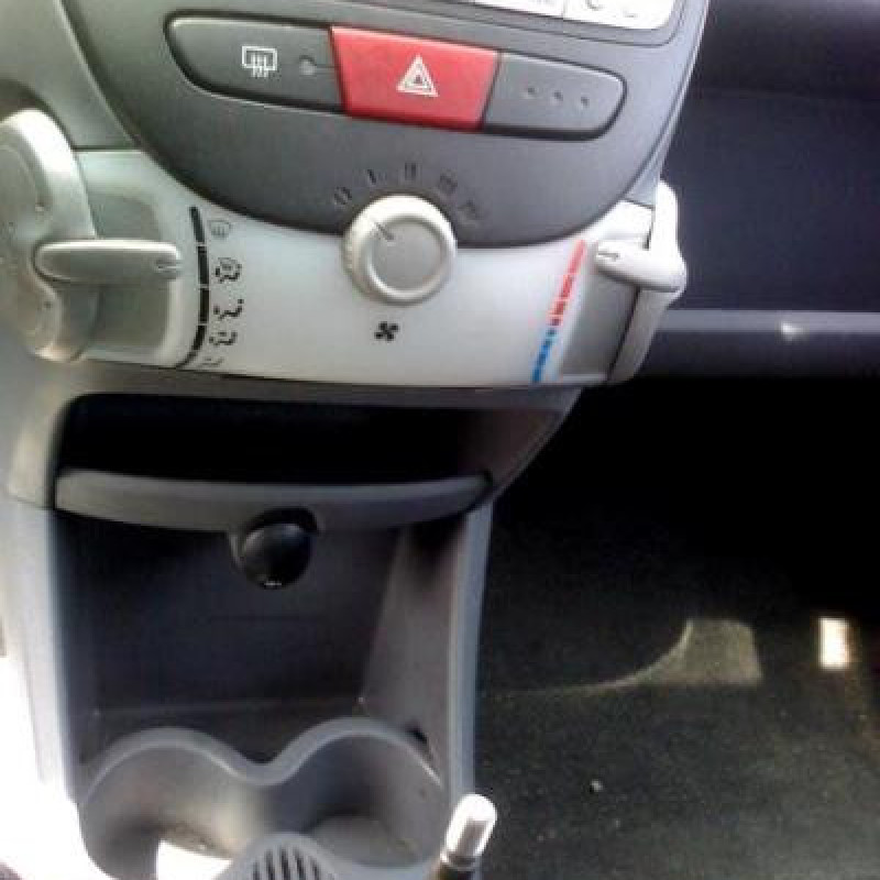 Boite de vitesses PEUGEOT 107 Photo n°3