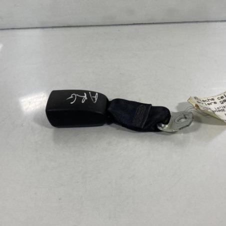 Attache ceinture arriere gauche TOYOTA AYGO 1