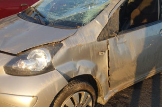 Ceinture arriere gauche TOYOTA AYGO 1