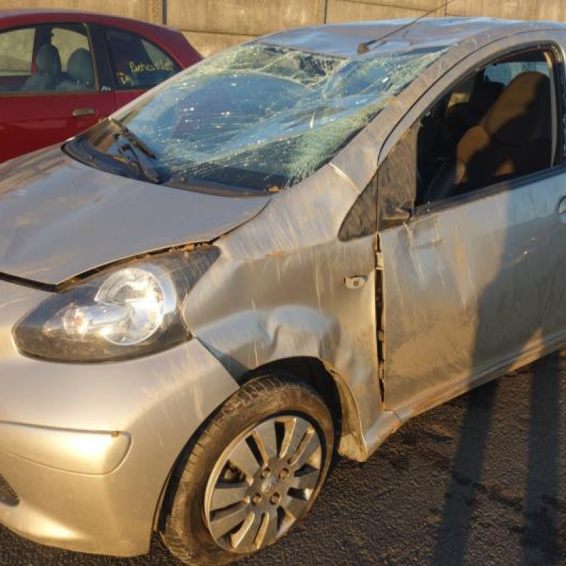 Ceinture arriere gauche TOYOTA AYGO 1 Photo n°4