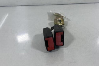 Attache ceinture arriere gauche VOLKSWAGEN GOLF 5