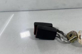 Attache ceinture arriere gauche VOLKSWAGEN GOLF 5