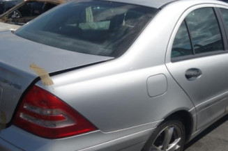 Pretensionneur de ceinture avant droit MERCEDES CLASSE C 203