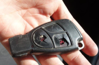 Pretensionneur de ceinture avant gauche MERCEDES CLASSE C 203