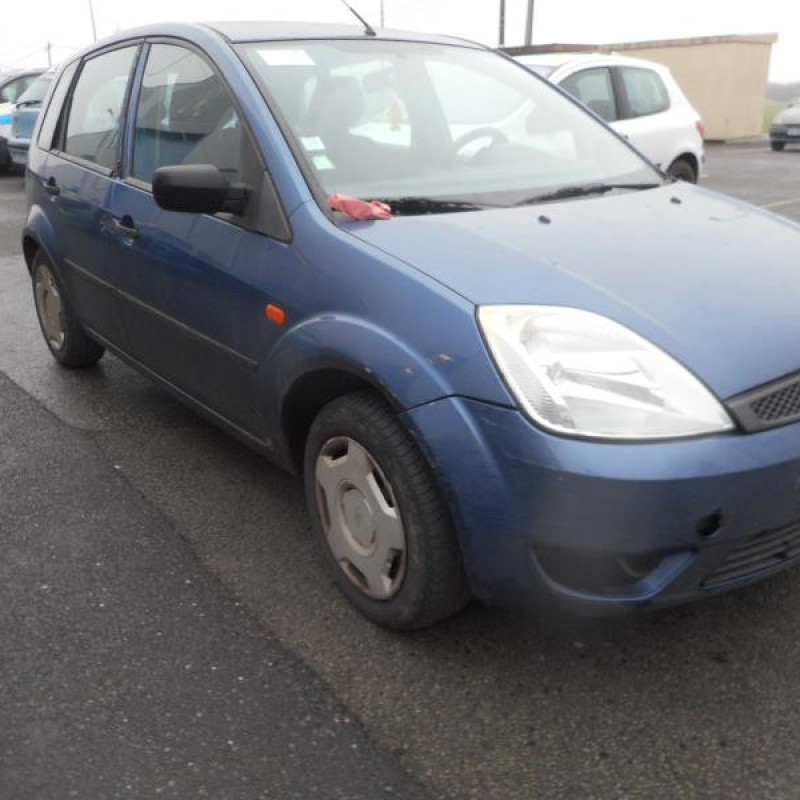 Calandre FORD FIESTA 5 Photo n°3