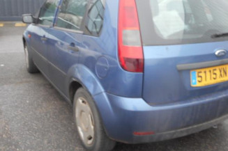 Pretensionneur de ceinture avant droit FORD FIESTA 5