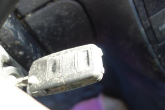 Verin de coffre VOLKSWAGEN PASSAT 4