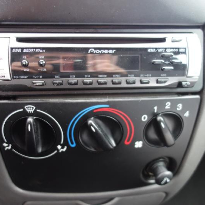 Moto ventilateur radiateur FORD FIESTA 4 Photo n°8