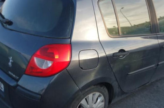 Pretensionneur de ceinture avant droit RENAULT CLIO 3