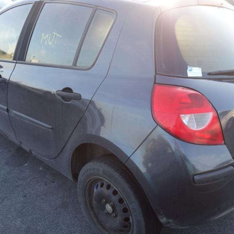 Pretensionneur de ceinture avant droit RENAULT CLIO 3 Photo n°7