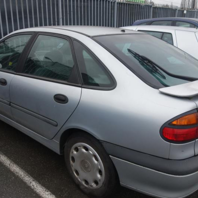 Ceinture arriere droit RENAULT LAGUNA 1 Photo n°7