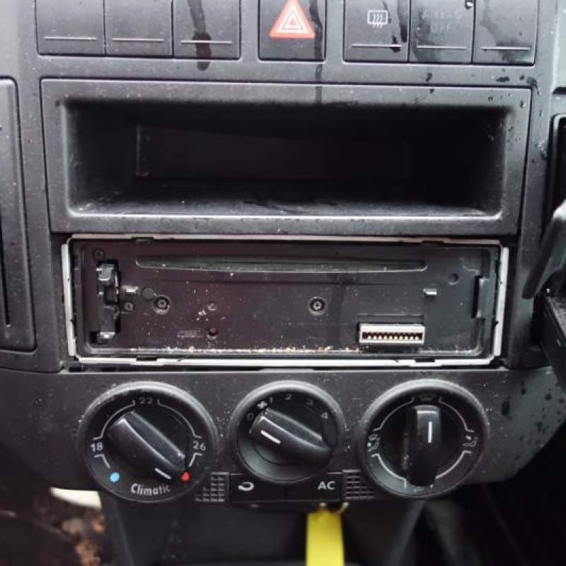 Ceinture arriere droit VOLKSWAGEN POLO 4 Photo n°10