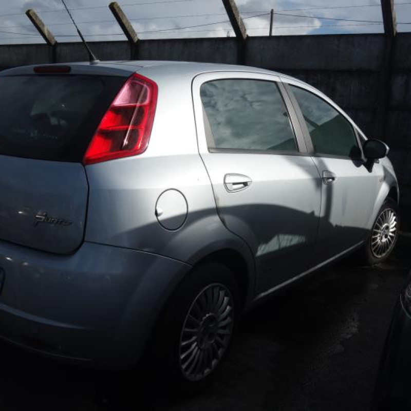 Moto ventilateur radiateur FIAT GRANDE PUNTO Photo n°3