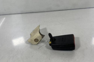 Attache ceinture arriere droit RENAULT TWINGO 2