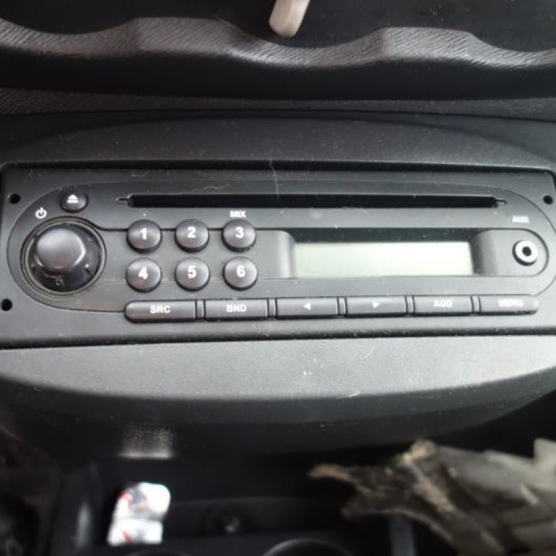 Attache ceinture arriere droit RENAULT TWINGO 2 Photo n°9