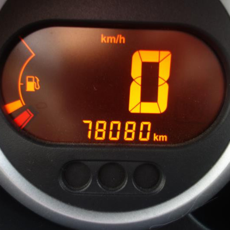 Attache ceinture arriere droit RENAULT TWINGO 2 Photo n°10