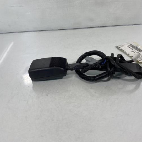 Attache ceinture avant droit TOYOTA AURIS 1