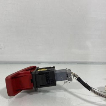 Bouton de warning TOYOTA AURIS 1