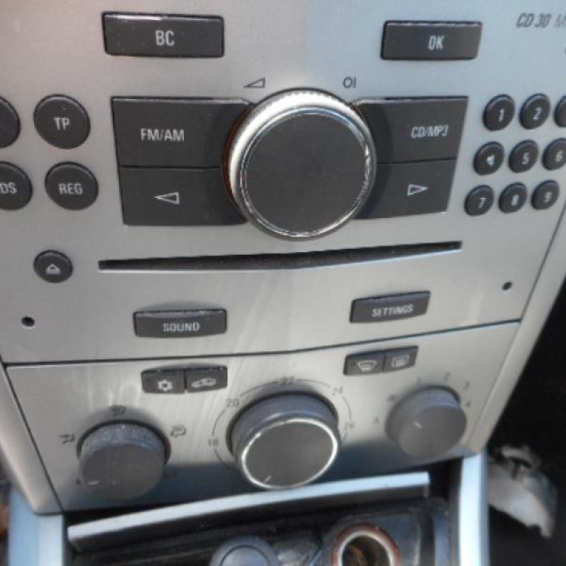 Pivot de moyeu avant gauche OPEL ASTRA H Photo n°7