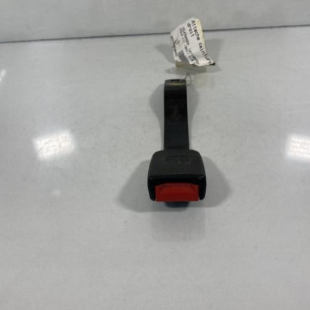 Attache ceinture avant droit VOLKSWAGEN POLO 3 Photo n°1