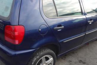 Serrure arriere droit VOLKSWAGEN POLO 3