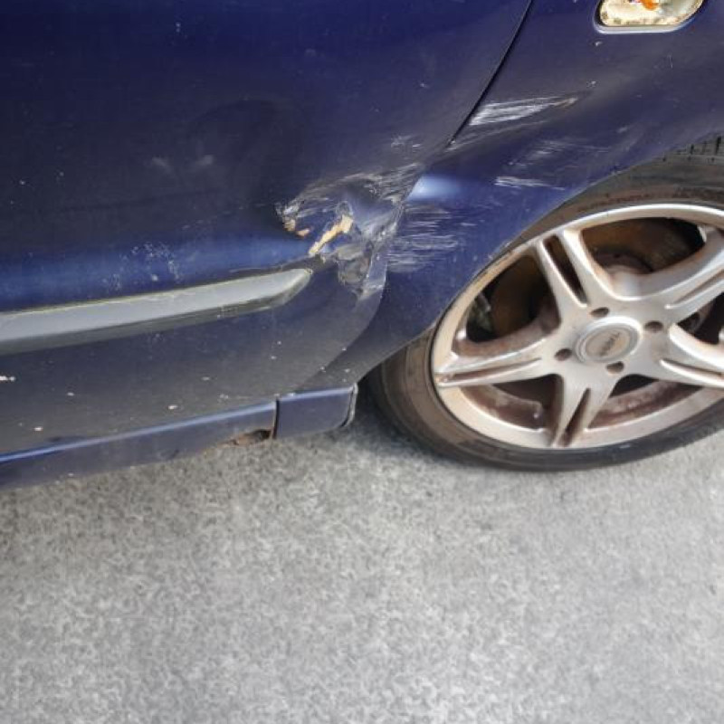 Serrure arriere droit VOLKSWAGEN POLO 3 Photo n°8