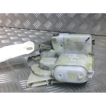 Serrure arriere gauche VOLKSWAGEN POLO 3