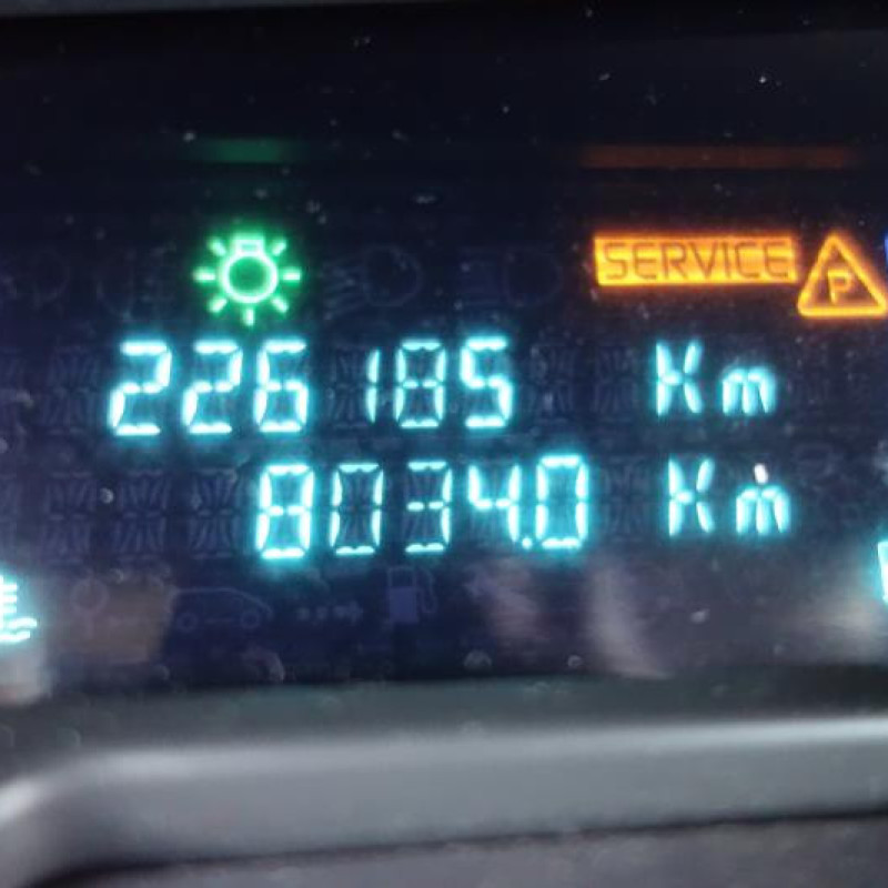 Capot RENAULT GRAND SCENIC 2 Photo n°9