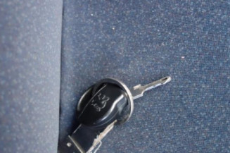 Etrier avant gauche (freinage) PEUGEOT 206