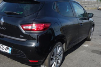 Fermeture de capot RENAULT CLIO 4