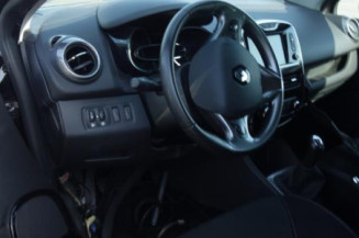 Fermeture de capot RENAULT CLIO 4