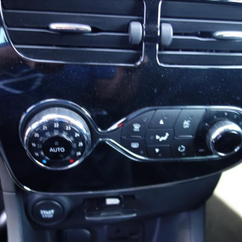 Fermeture de capot RENAULT CLIO 4 Photo n°9