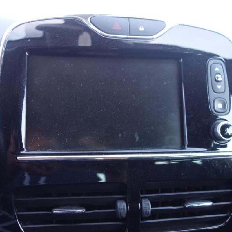 Fermeture de capot RENAULT CLIO 4 Photo n°10