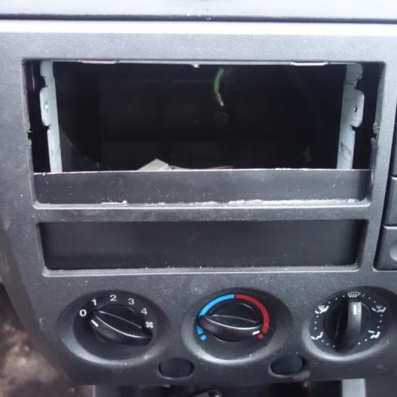 Ceinture arriere gauche FORD FIESTA 5 Photo n°9