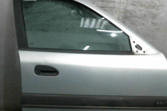 Porte avant droit RENAULT SAFRANE Photo n°1