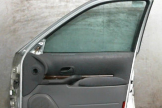 Porte avant droit RENAULT SAFRANE