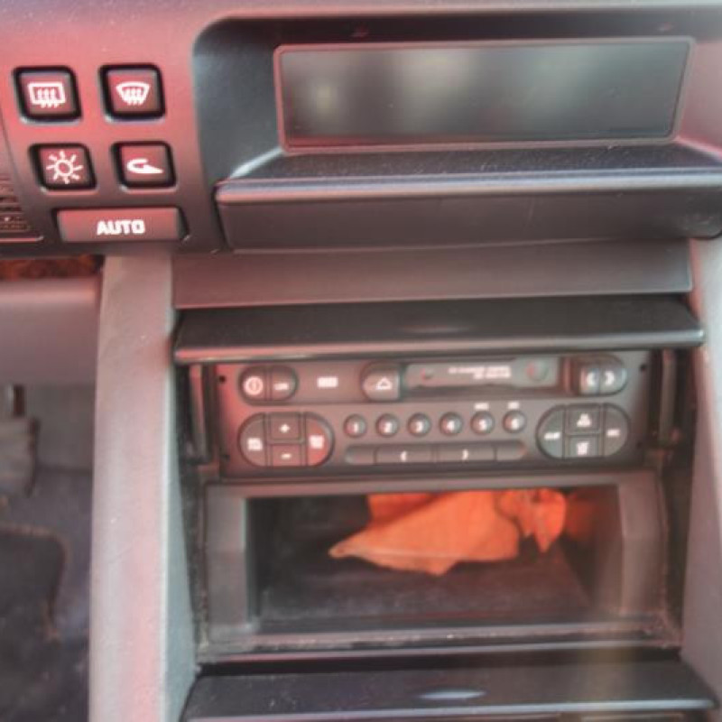 Porte avant droit RENAULT SAFRANE Photo n°8
